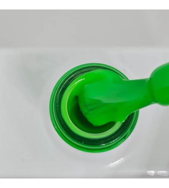 Oja semipermanentă Divine Pigment Bright Green