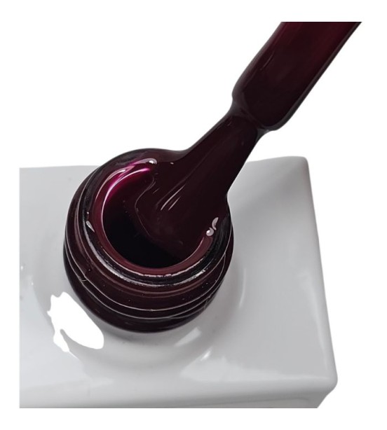 Oja semipermanentă Divine Pigment Red Wine Oja semipermanentă Divine Pigment Red Wine