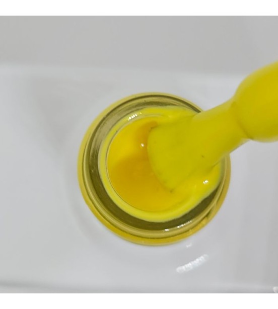 Oja semipermanentă Divine Pigment Sunny Yellow